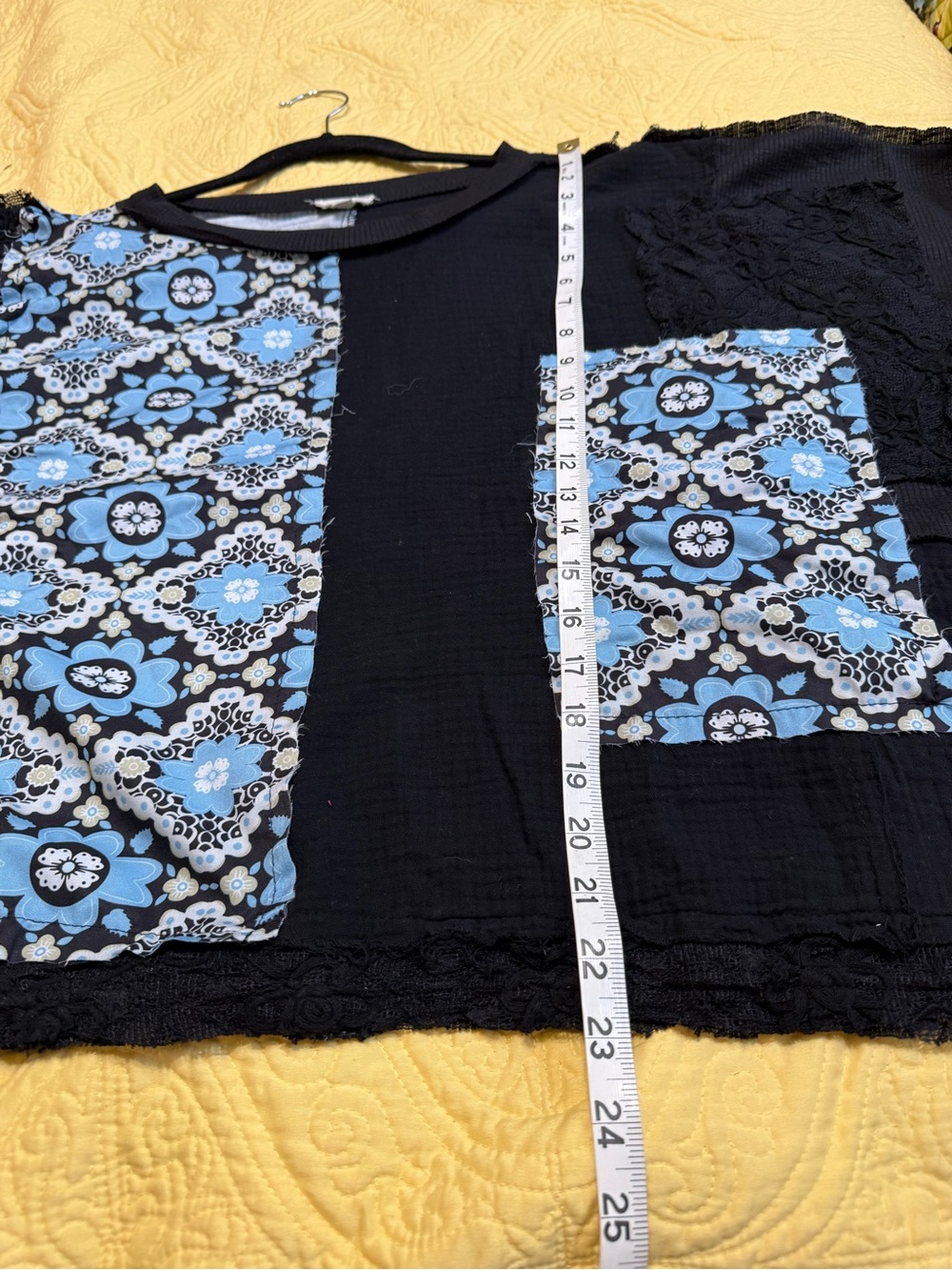 H141 New POL M ptp38 Black Tunic Top with Blue & White Floral Patchwork - Picture 8 of 12